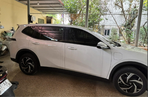 Xe sau khi đã được thi công dán phim cách nhiệt